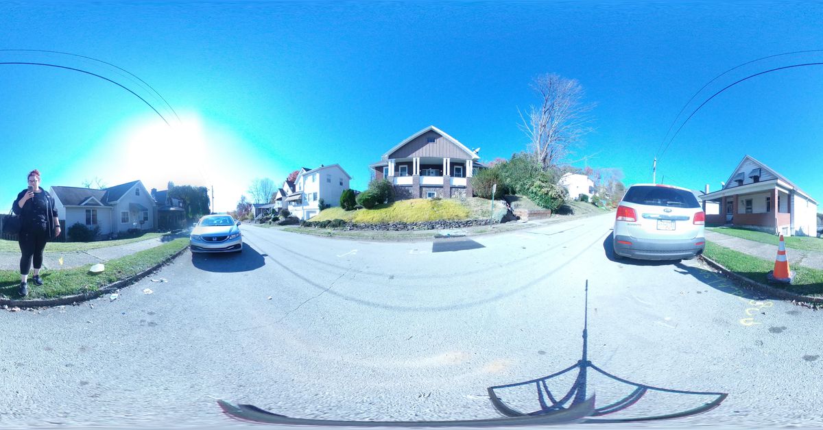 921 Ellsworth Ave PA 15644