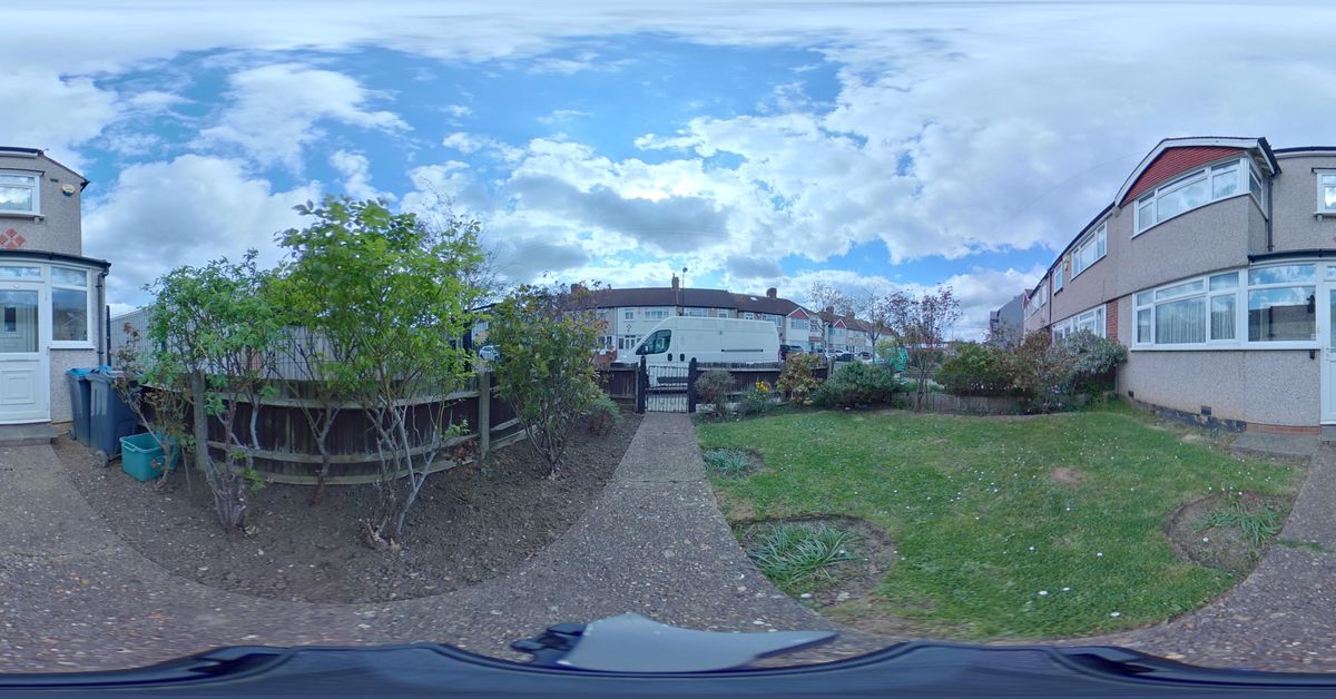 Lyndhurst Avenue, SW16 4UE