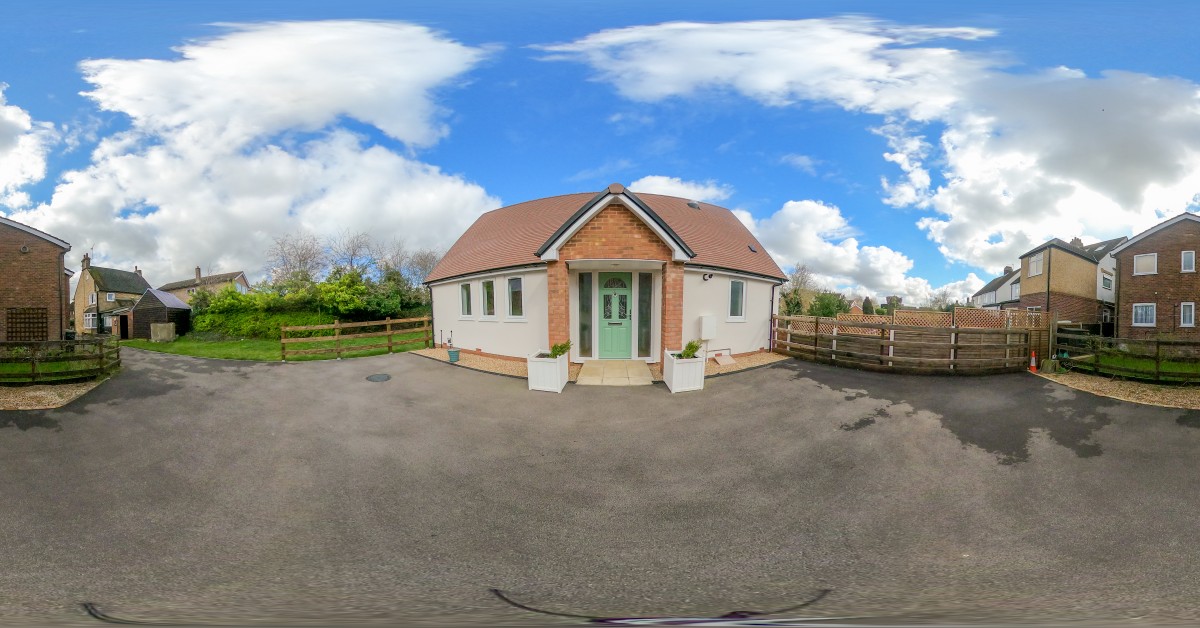 Station Road, Flitwick