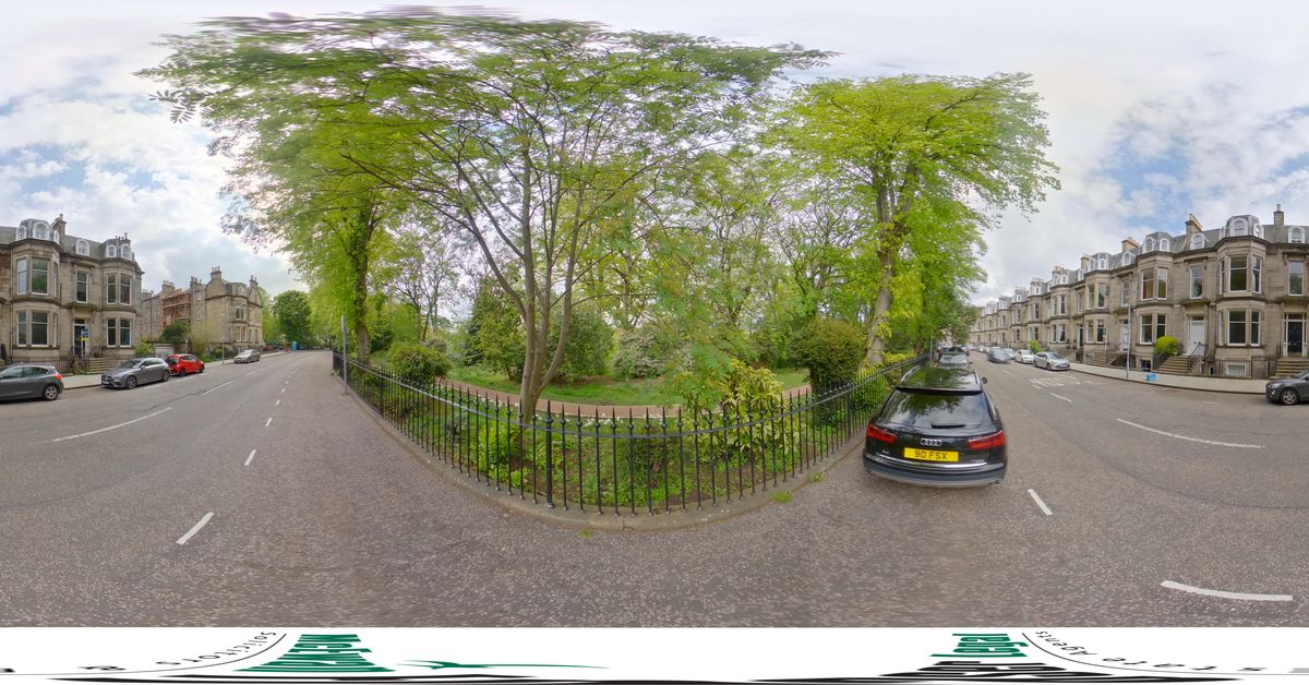 2/3 Douglas Crescent