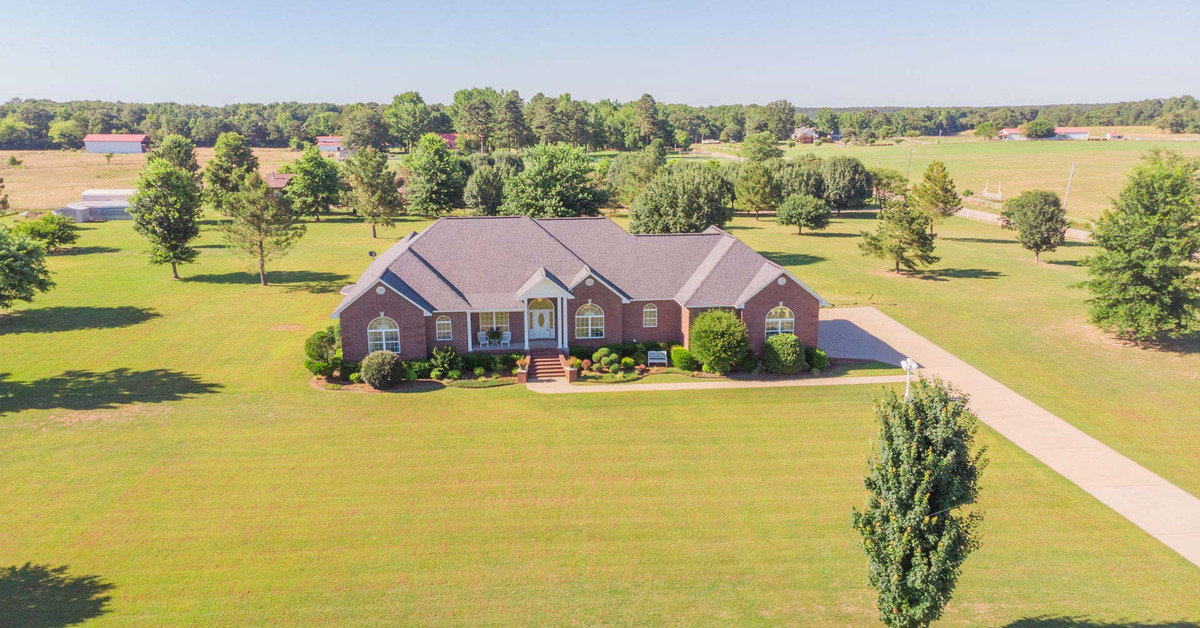 1451 Spot Efird Rd, Malvern, AR 72104