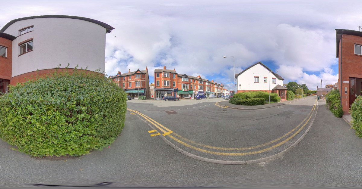 2B Rhos Parade, Penrhyn Avenue